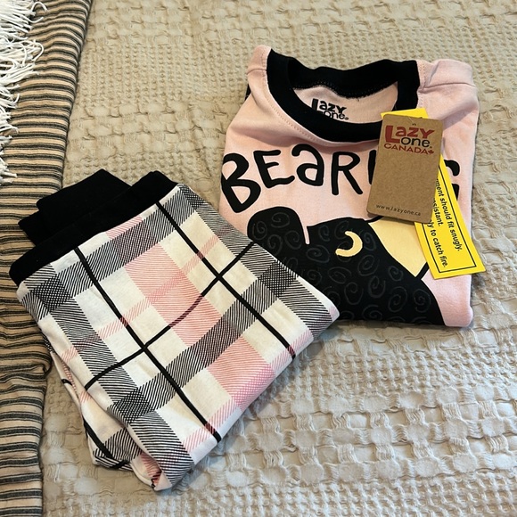 Lazy One girls pjs - Picture 4 of 6